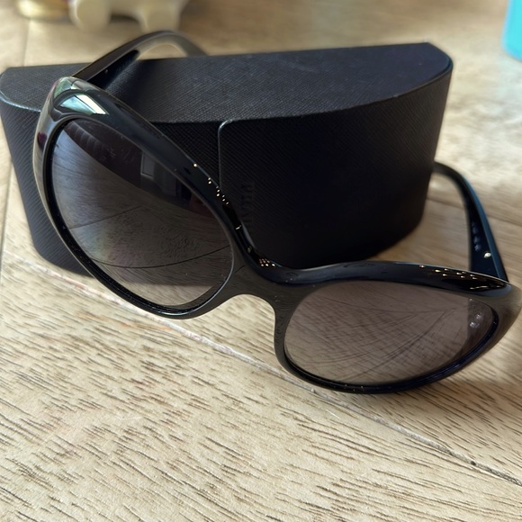 Prada Sunglasses SPR27L - Picture 1 of 9